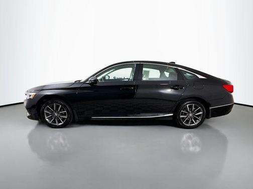 Crystal Black Pearl 2021 Honda Accord EX-L 1.5T