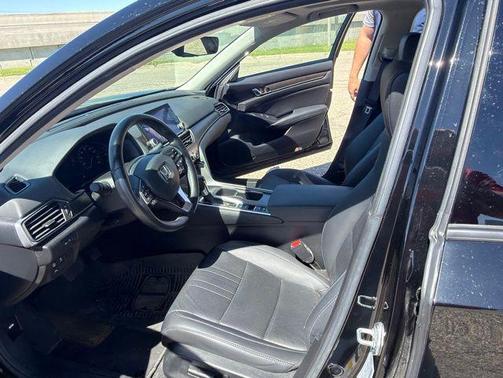 Crystal Black Pearl 2021 Honda Accord EX-L 1.5T