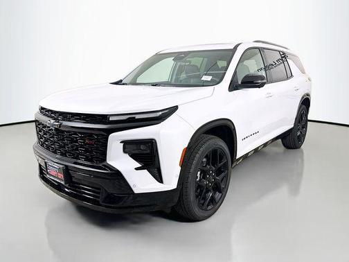 Polar White Tricoat 2026 Chevrolet Traverse RS