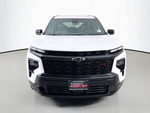 Polar White Tricoat 2026 Chevrolet Traverse RS