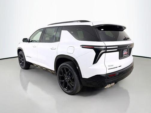 Polar White Tricoat 2026 Chevrolet Traverse RS