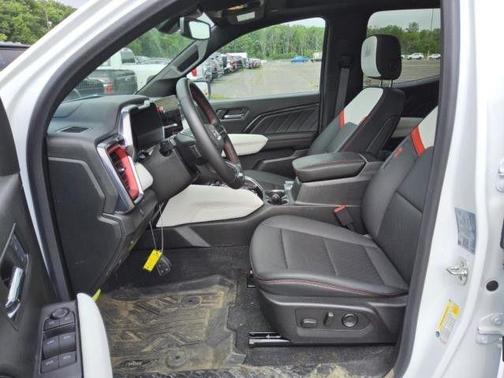 2024 GMC Canyon AT4X