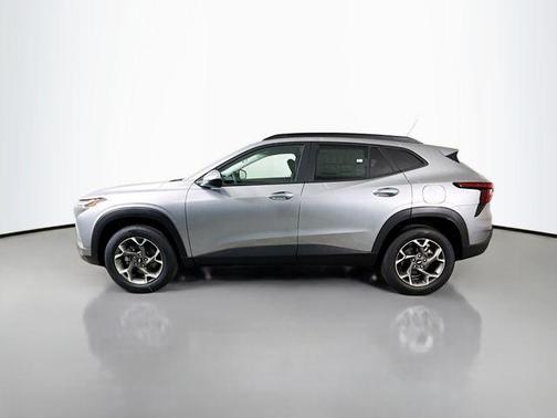 Sterling Gray Metallic 2026 Chevrolet Trax LT