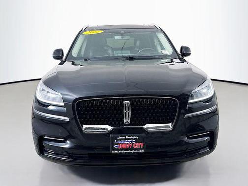 Infinite Black Metallic Clearcoat 2022 Lincoln Aviator Reserve AWD