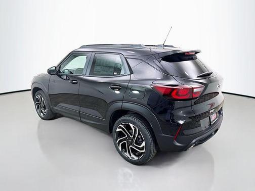 Mosaic Black Metallic 2026 Chevrolet Trailblazer RS
