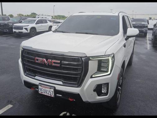 White Frost Tricoat 2023 GMC Yukon 4WD AT4