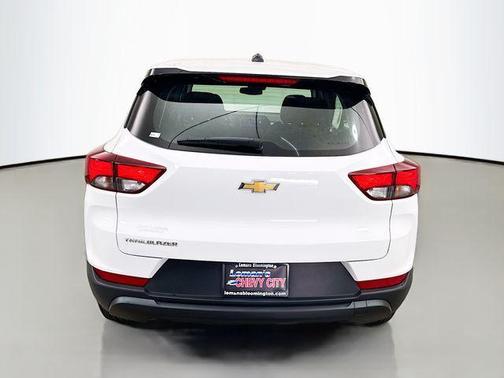Summit White 2024 Chevrolet Trailblazer LS