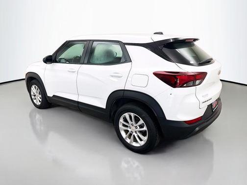 Summit White 2024 Chevrolet Trailblazer LS