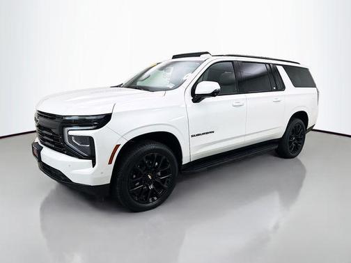 2025 Chevrolet Suburban RST