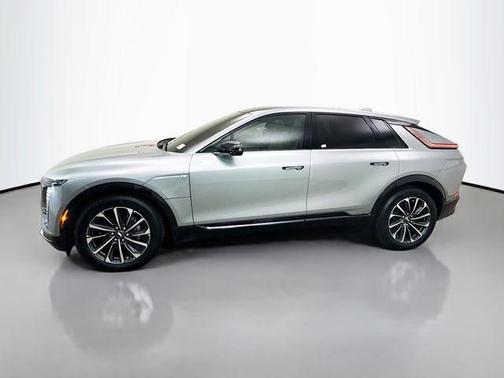 2025 Cadillac LYRIQ Sport