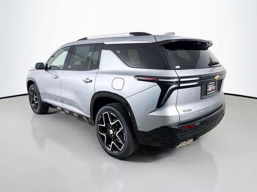 Sterling Gray Metallic 2026 Chevrolet Traverse High Country