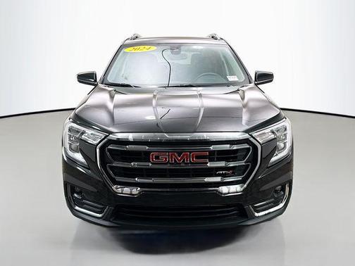 2024 GMC Terrain AWD AT4