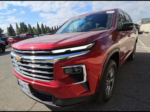 2024 Chevrolet Traverse LT