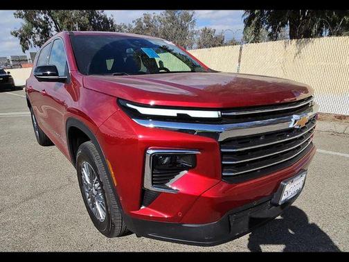 2024 Chevrolet Traverse LT