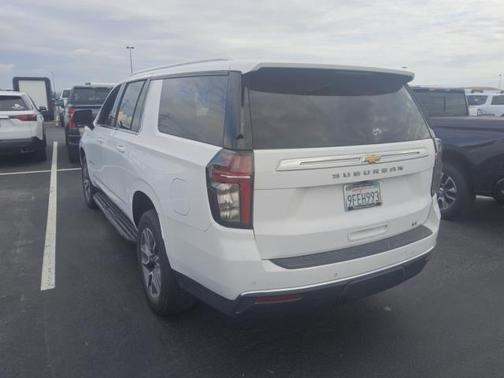 Summit White 2023 Chevrolet Suburban LT