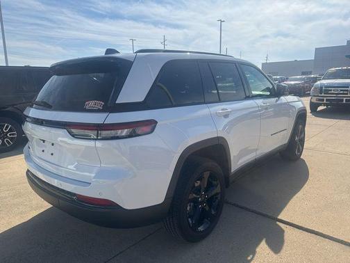 2025 Jeep Grand Cherokee Altitude