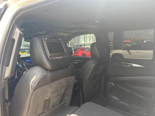 2018 Cadillac Escalade ESV Platinum