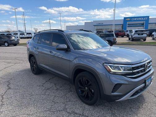 2022 Volkswagen Atlas 3.6L SE w/Technology
