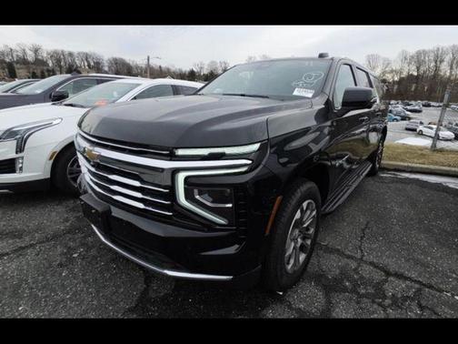 2025 Chevrolet Suburban LT