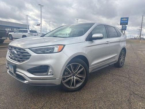 2019 Ford Edge Titanium