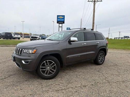 Granite Crystal Metallic Clearcoat 2018 Jeep Grand Cherokee Limited