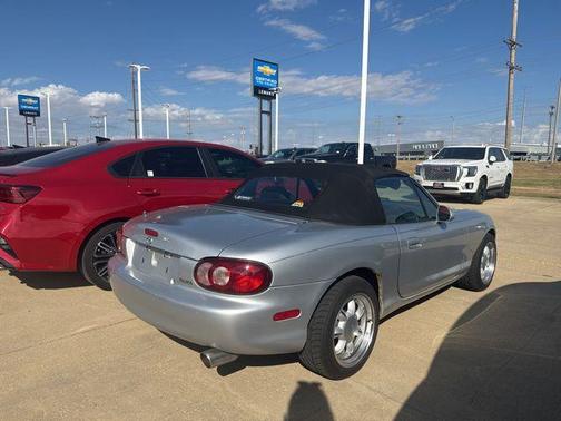 2001 Mazda MX-5 Miata Base