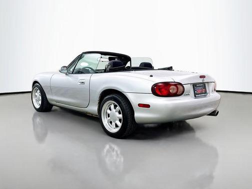 2001 Mazda MX-5 Miata Base