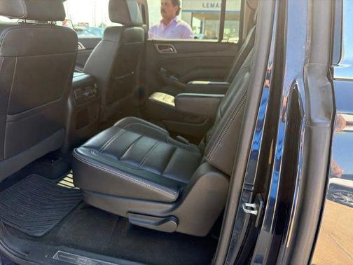 Dark Sapphire Blue 2017 GMC Yukon XL Denali
