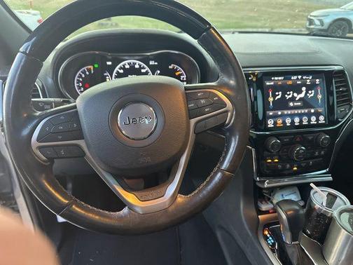 2020 Jeep Grand Cherokee Overland