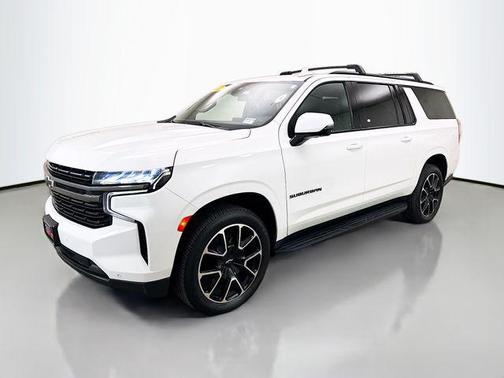 Summit White 2022 Chevrolet Suburban RST