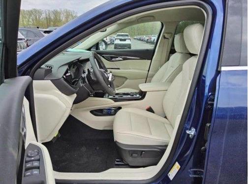 2023 Buick Envision Essence AWD