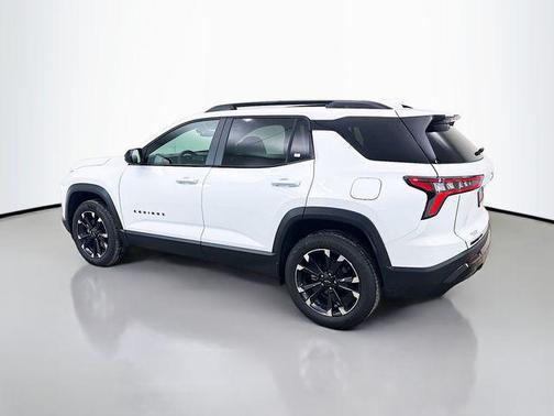 Polar White Tricoat 2026 Chevrolet Equinox AWD RS