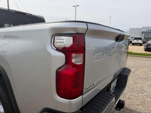 Silver Ice Metallic 2022 Chevrolet Silverado 2500 WT