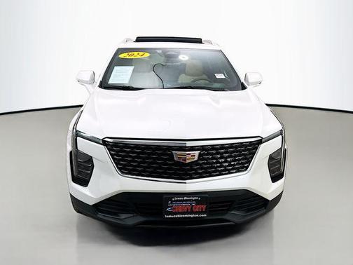 2024 Cadillac XT4 Luxury