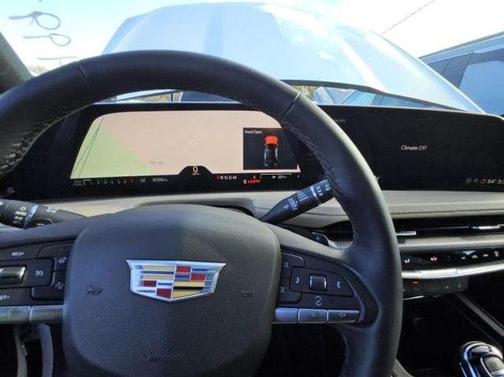 2024 Cadillac XT4 Luxury