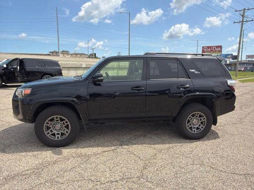 Midnight Black Metallic 2019 Toyota 4Runner TRD Off Road Premium