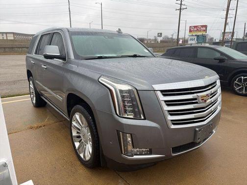 2019 Cadillac Escalade Platinum