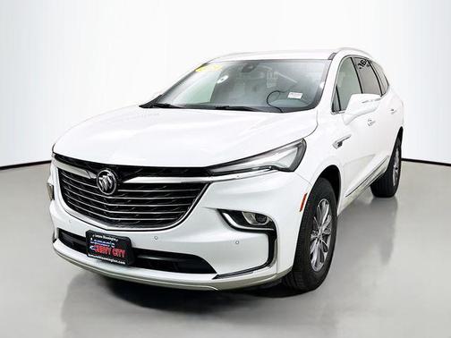 2023 Buick Enclave Essence FWD