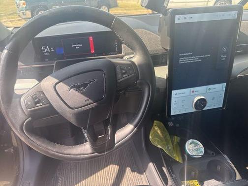 2022 Ford Mustang Mach-E California Route 1
