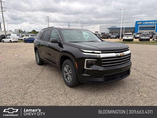 Mosaic Black Metallic 2027 Chevrolet Traverse LT
