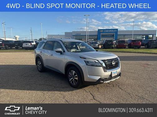 2023 Nissan Pathfinder SL 4WD