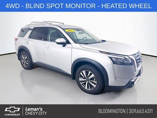 2023 Nissan Pathfinder SL 4WD