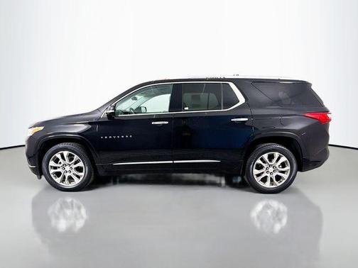 Mosaic Black Metallic 2020 Chevrolet Traverse Premier