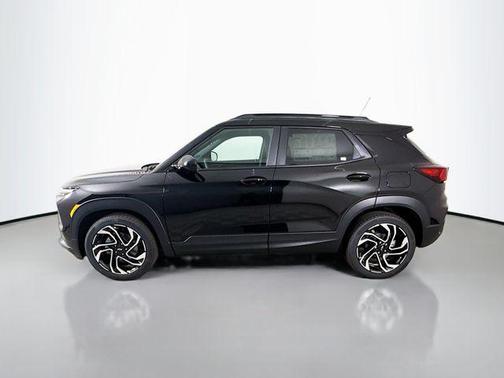 Mosaic Black Metallic 2026 Chevrolet Trailblazer RS