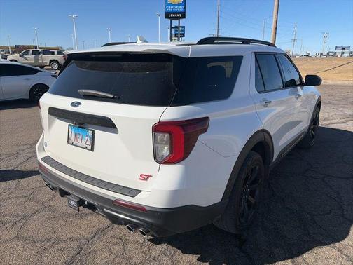 2022 Ford Explorer ST