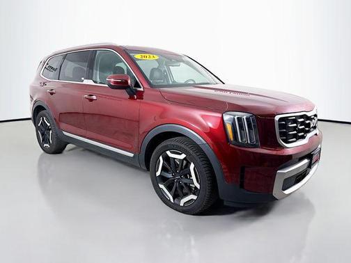 Dawning Red 2023 Kia Telluride S