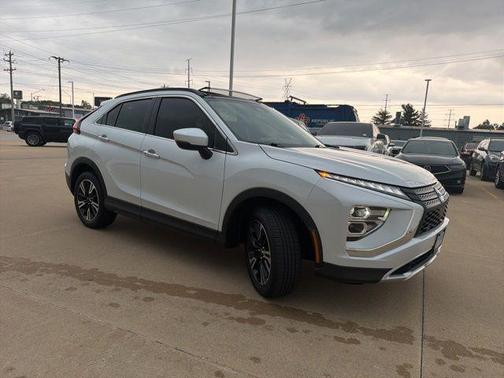 White Diamond 2024 Mitsubishi Eclipse Cross SE