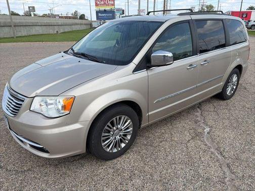 Cashmere Pearlcoat 2013 Chrysler Town & Country Touring-L