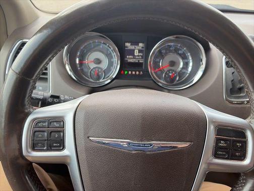 Cashmere Pearlcoat 2013 Chrysler Town & Country Touring-L