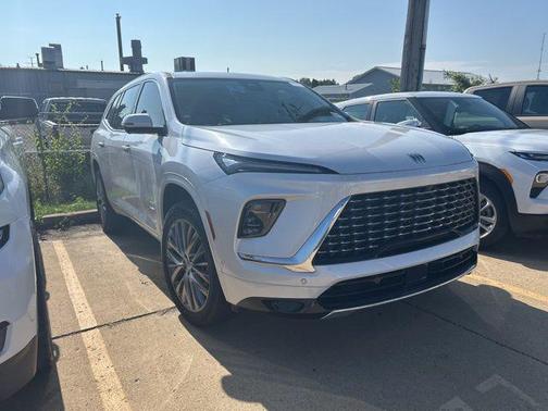 2025 Buick Enclave Avenir FWD